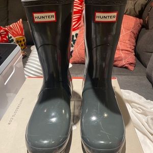 Hunter boots mid calf size 11